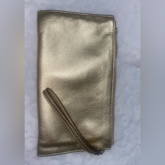 MK Michael Kors, Wristlet wallet! good quality leather - Picture 2 of 8